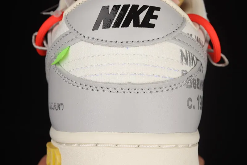 All Categories Nk SB Dunk Series Nk SB Dunk Low Low-top Sneakers Pure Original Version OF x Nk Dunk Low OW Gray Casual Sports Skateboard Shoes DM1602-110